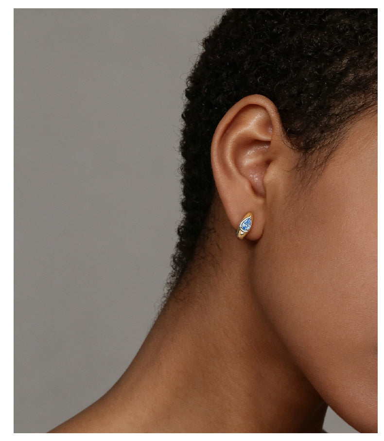 Aqua Studs