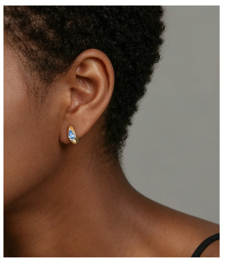 Aqua Studs