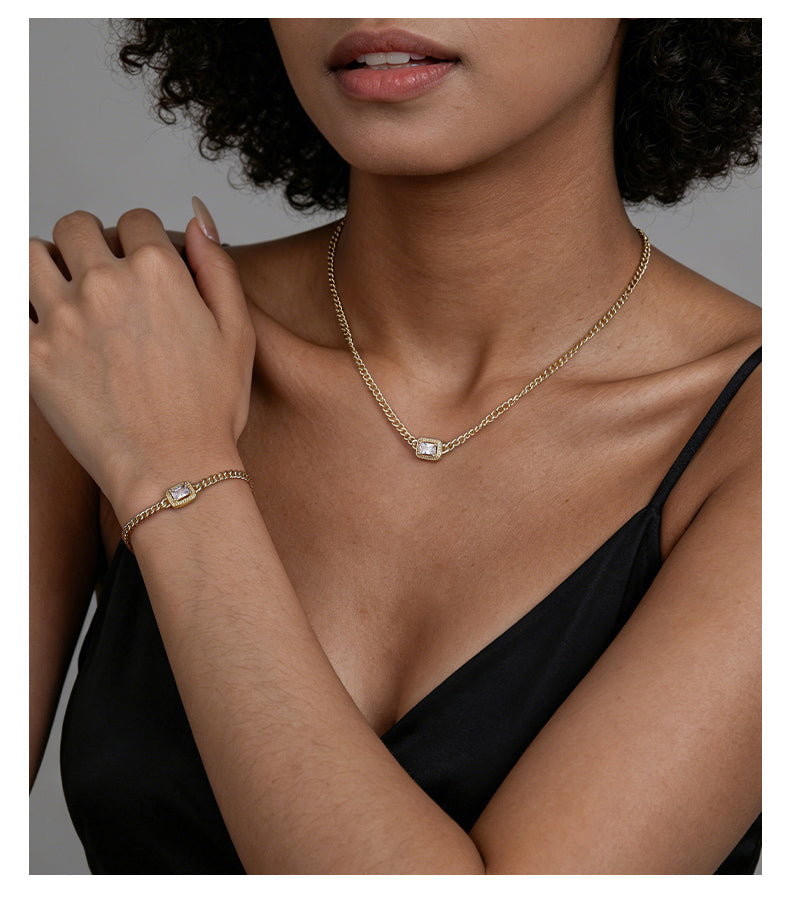 Solitaire Necklace